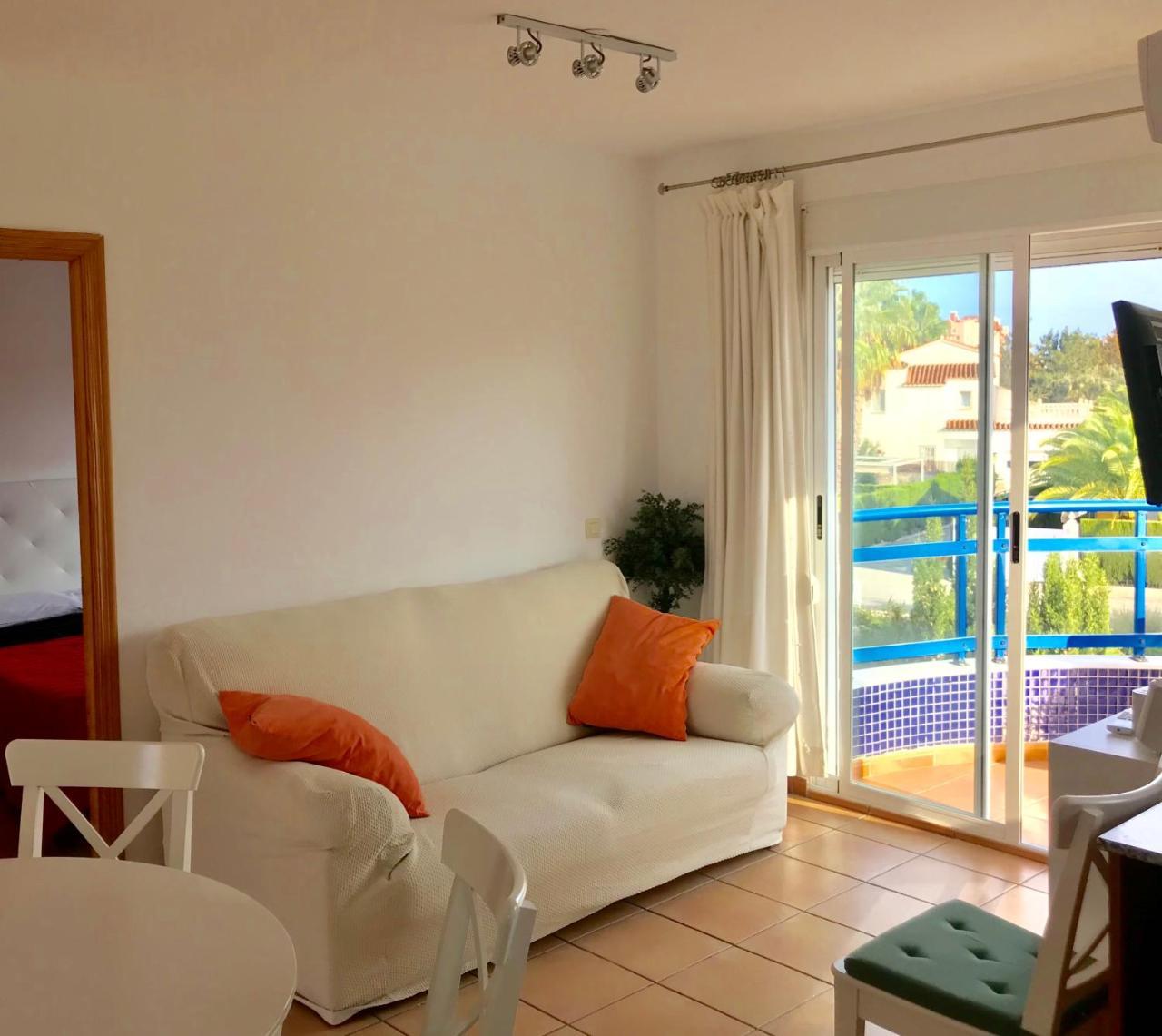 Aqua Marina Golf II Apartment Oliva Bagian luar foto